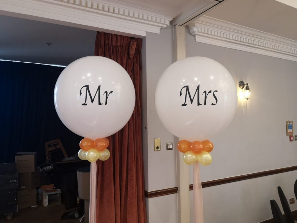 Mr and Mrs white orbz balloons